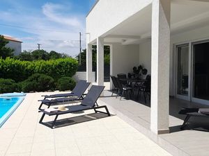 22445345-Ferienhaus-7-Filipana-300x225-2