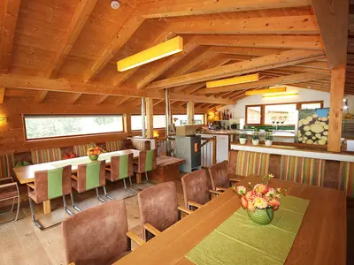 Essbereich für bis zu 18 Personen