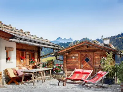 Grill- und Lagerfeuerplatz neben der Hütte