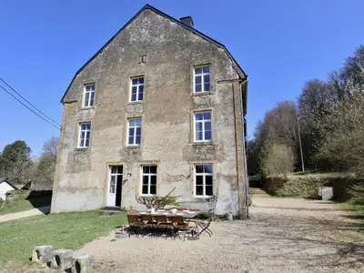 Außenseite Ferienhaus [Sommer]