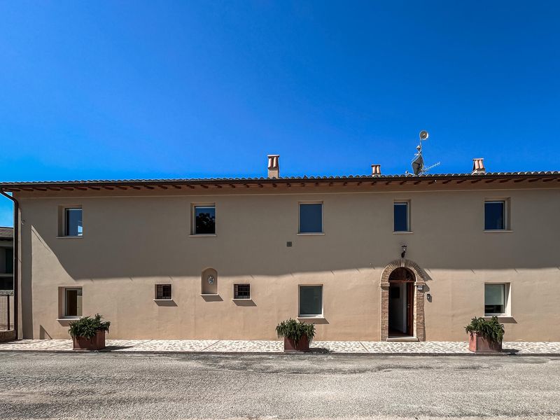 24043988-Ferienhaus-6-Foligno-800x600-0