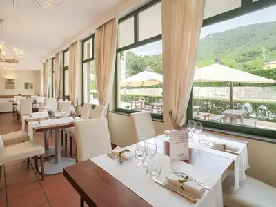 DiningRoom