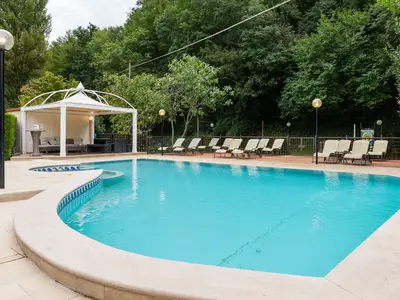 PoolOfHouse
