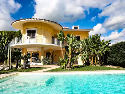 Ferienhaus für 10 Personen (250 m²) in Fontane Bianche 1/10