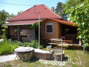 23775481-Ferienhaus-5-Fonyód-300x225-5