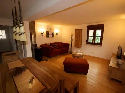 Photo, INSIDE, OUTSIDE