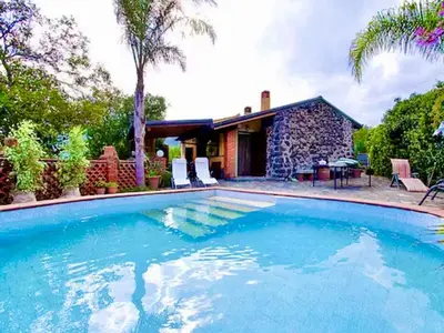 PoolOfHouse