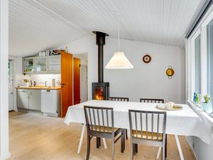 23756112-Ferienhaus-4-Frederiksværk-300x225-5