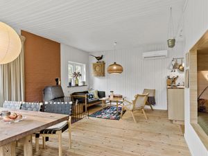 24024522-Ferienhaus-7-Frederiksværk-300x225-3