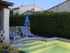 18567076-Ferienhaus-6-Fréjus-300x225-1