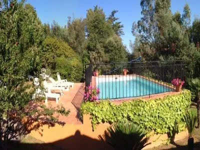 PoolOfHouse
