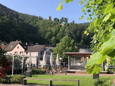Freudenberg am Main - Biergarten im Maingarten