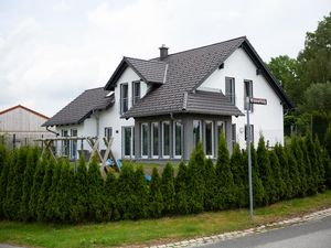 23141155-Ferienhaus-6-Freyung-300x225-2