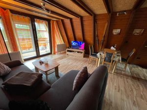 23180403-Ferienhaus-4-Freyung-300x225-5