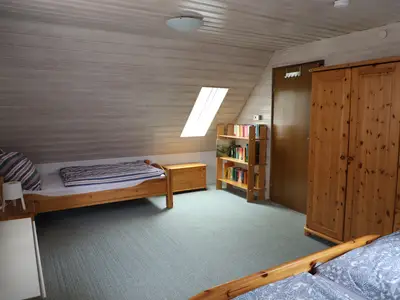 Schlafzimmer 2