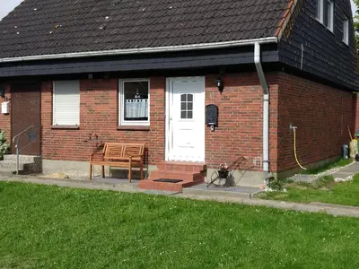Außenansicht des Gebäudes. Eingang