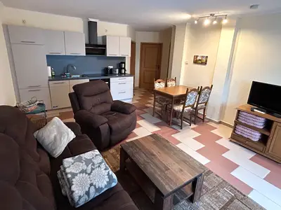 Photo, INSIDE, OUTSIDE