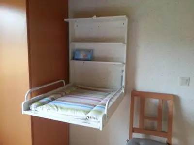 Wickeltisch im Schlafzimmer