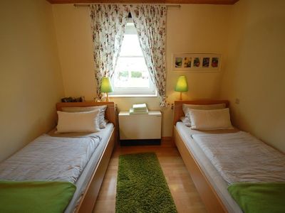 Schlafzimmer mit 2 Einzelbetten