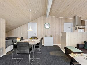 24002796-Ferienhaus-6-Frørup-300x225-3