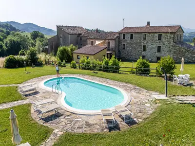 PoolOfHouse