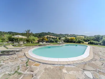 PoolOfHouse
