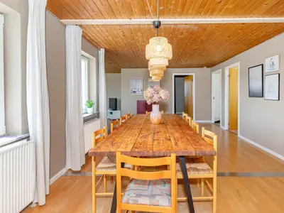 Indoor Indoor