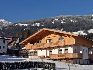 Ferienhaus für 12 Personen in Fügen