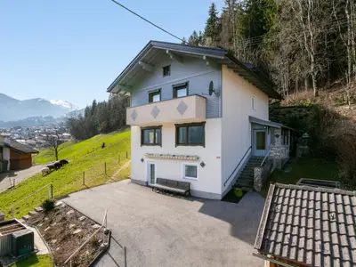 Außenseite Ferienhaus [Sommer]