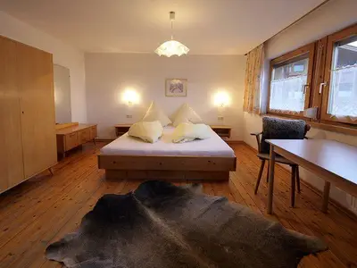 Zillertal-Fuegen-Haus-Thoma-Huber-Schlafzimmer2