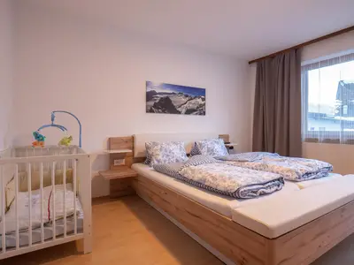 Schlafzimmer 5