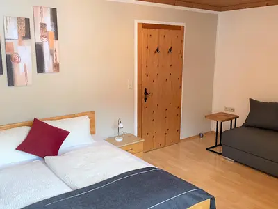Doppelzimmer mit Zusatzbett im Erdgeschoß