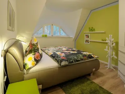 2. Schlafzimmer im 1. OG