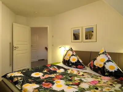 2. Schlafzimmer