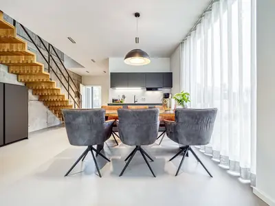 DiningRoom