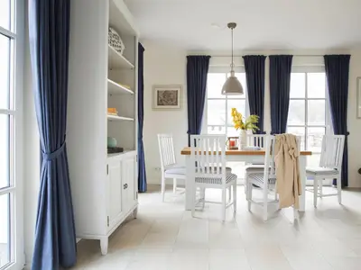 DiningRoom DiningRoom