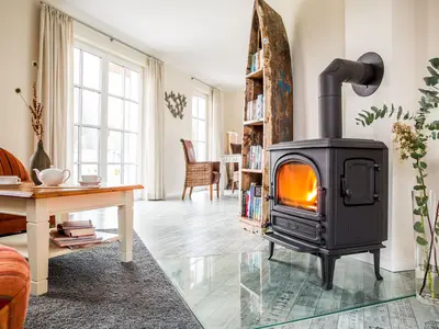 Kamin-/Ofen