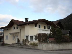 18025481-Ferienhaus-4-Fulpmes-300x225-3