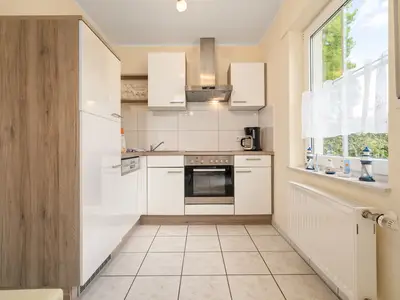 Ferienhaus Schwanensee Ferienpark Lenzer Höh mit praktischer Kuechenzeile