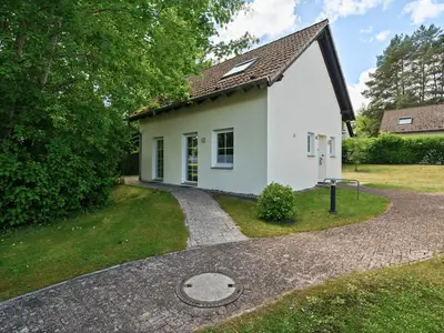 Ferienhaus Zander Fuenfseen Gebäudeansicht Haupteingang