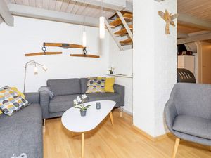 14096740-Ferienhaus-8-Fur-300x225-3