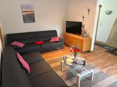 Wohnzimmer mit Sitzgruppe 2025