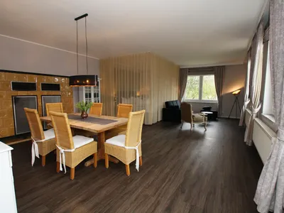 DiningRoom