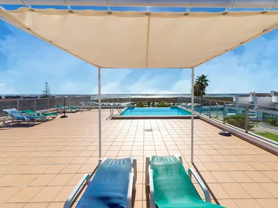 PoolOfHouse