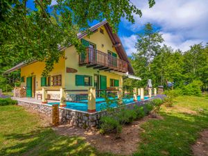 Ferienhaus für 13 Personen (160 m²) in Fuzine