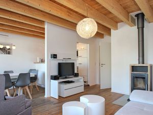 23070551-Ferienhaus-8-Gager-300x225-2