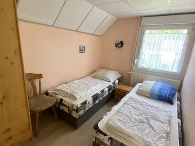 Schlafzimmer 2