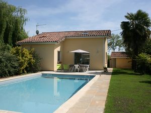 23524587-Ferienhaus-4-Gaillac-300x225-5