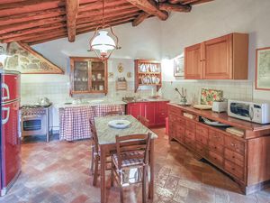 23740075-Ferienhaus-8-Gaiole In Chianti-300x225-5