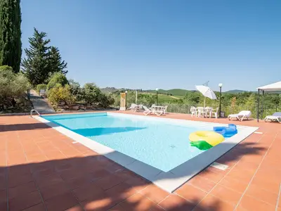 PoolOfHouse